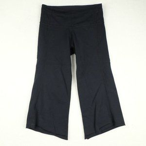Lululemon logo deals on leg